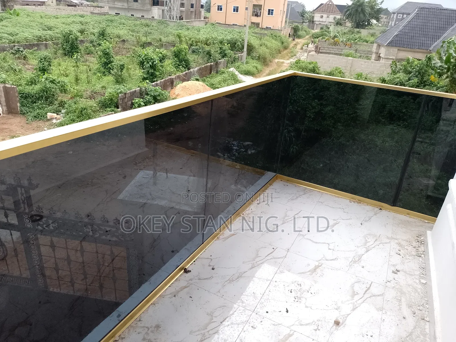 Tinted Frameless Glass Hand Rail