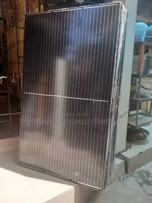 600watts Black Frame Jinko Solar Panels