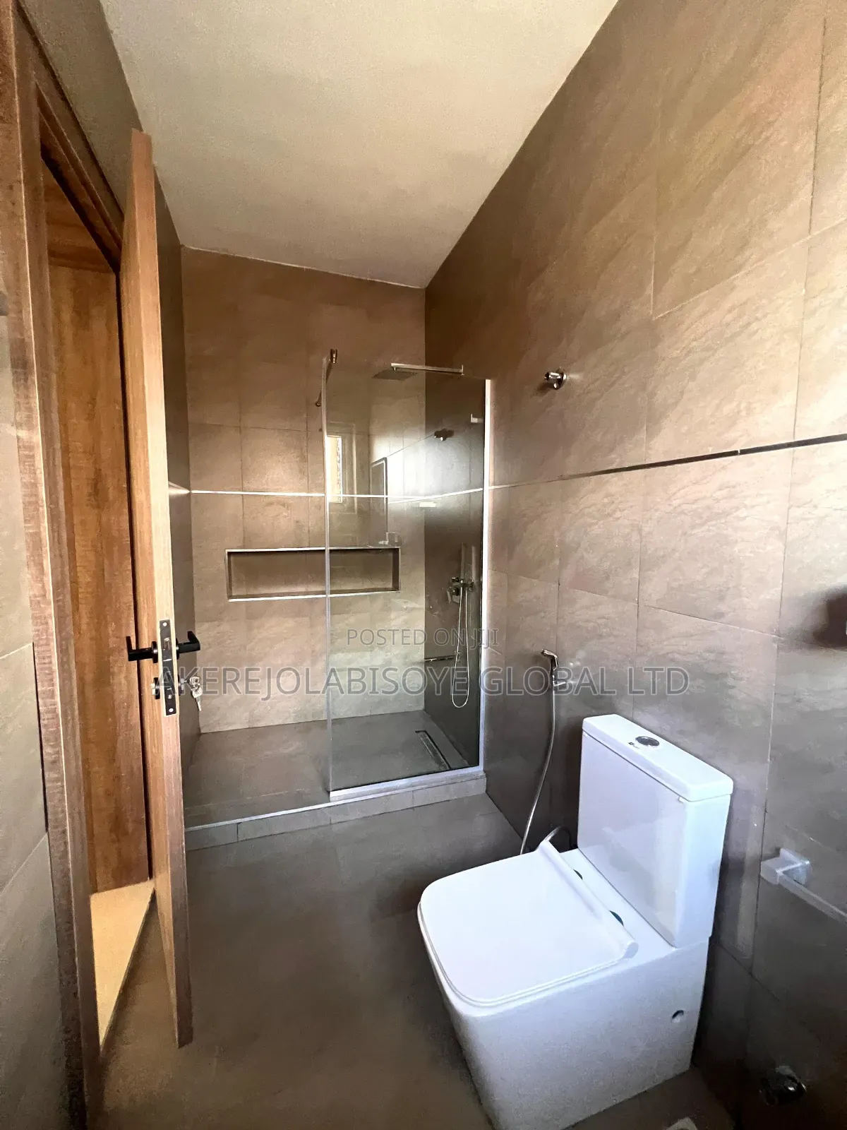 5bdrm Duplex in Guzape for rent