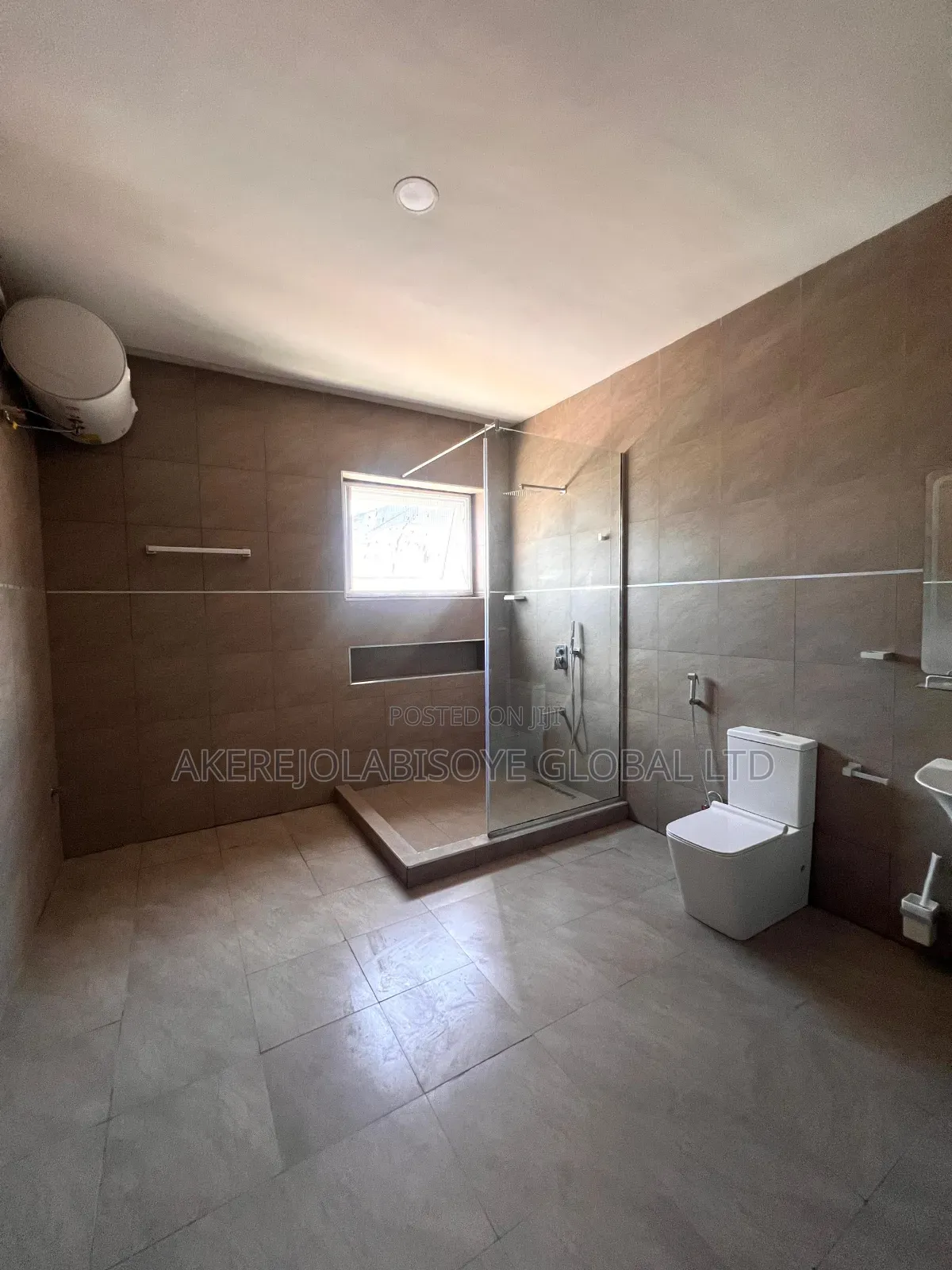 5bdrm Duplex in Guzape for rent