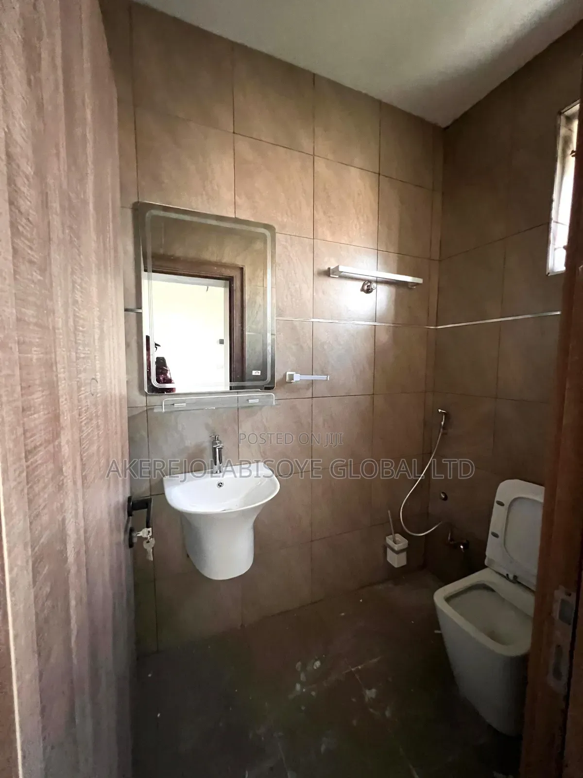 5bdrm Duplex in Guzape for rent