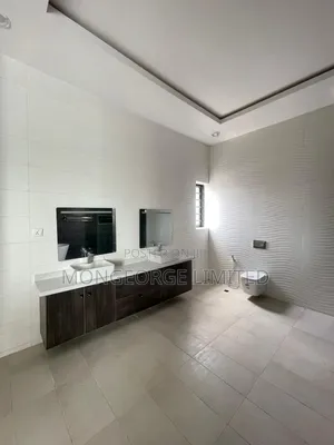 5bdrm Duplex In Ikota For Sale