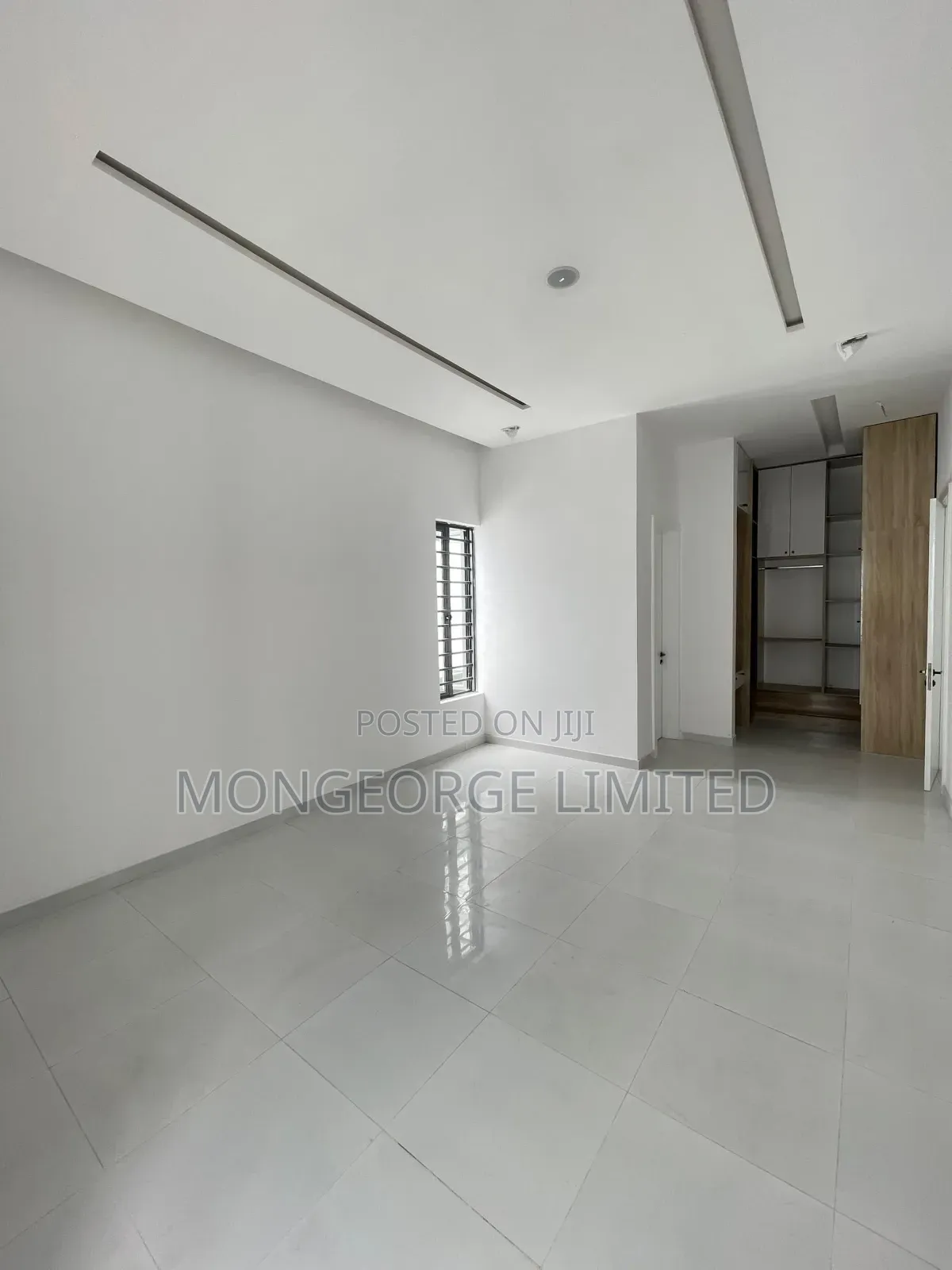 5bdrm Duplex In Ikota For Sale