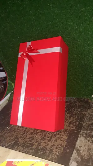 Large Gift Box Red