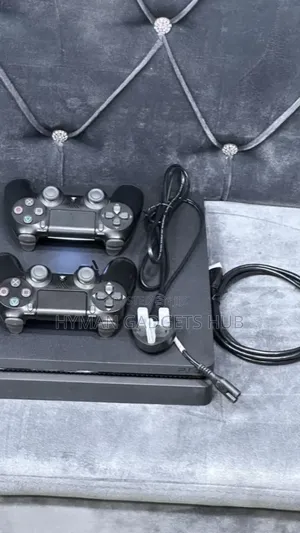 Grade a Uk Used Ps4 Slim With 2 Controllers and Accessories