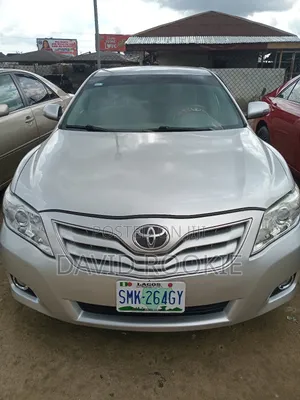Photo - Toyota Camry 2011 Silver