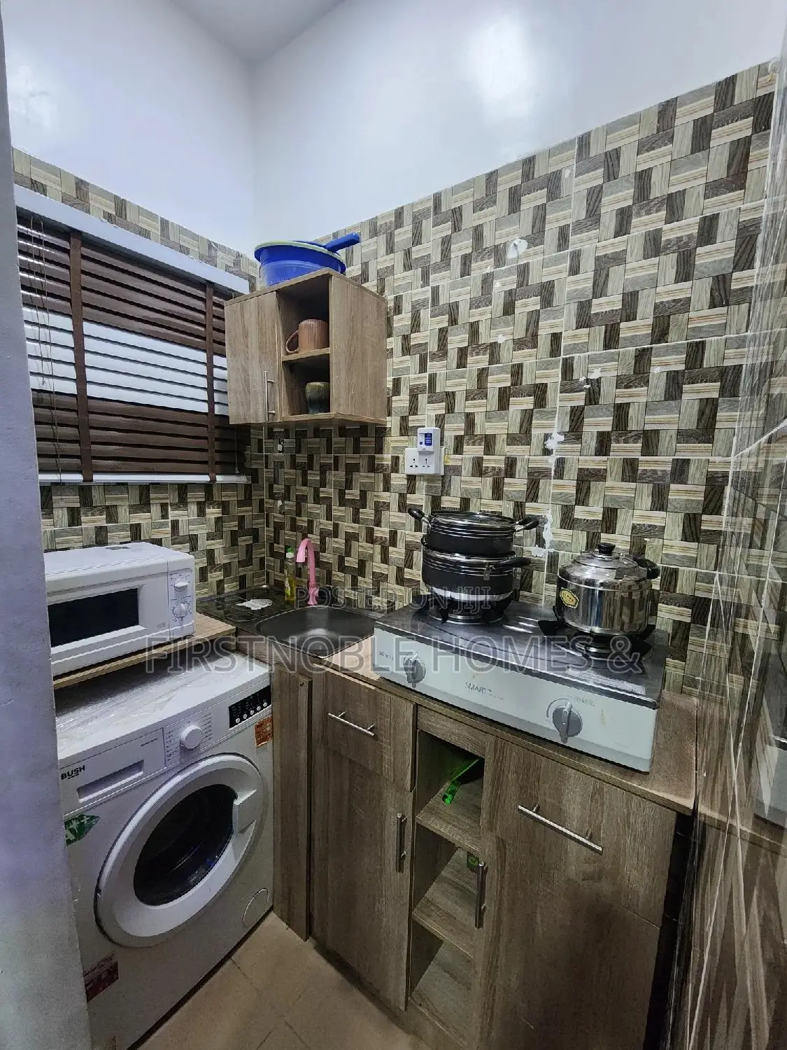 Executive Studio Aprt