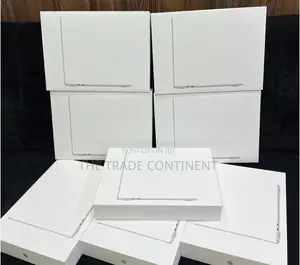 New Laptop Apple MacBook Air 2024 M3 13-Inch 8GB Apple M3 SSD 256GB
