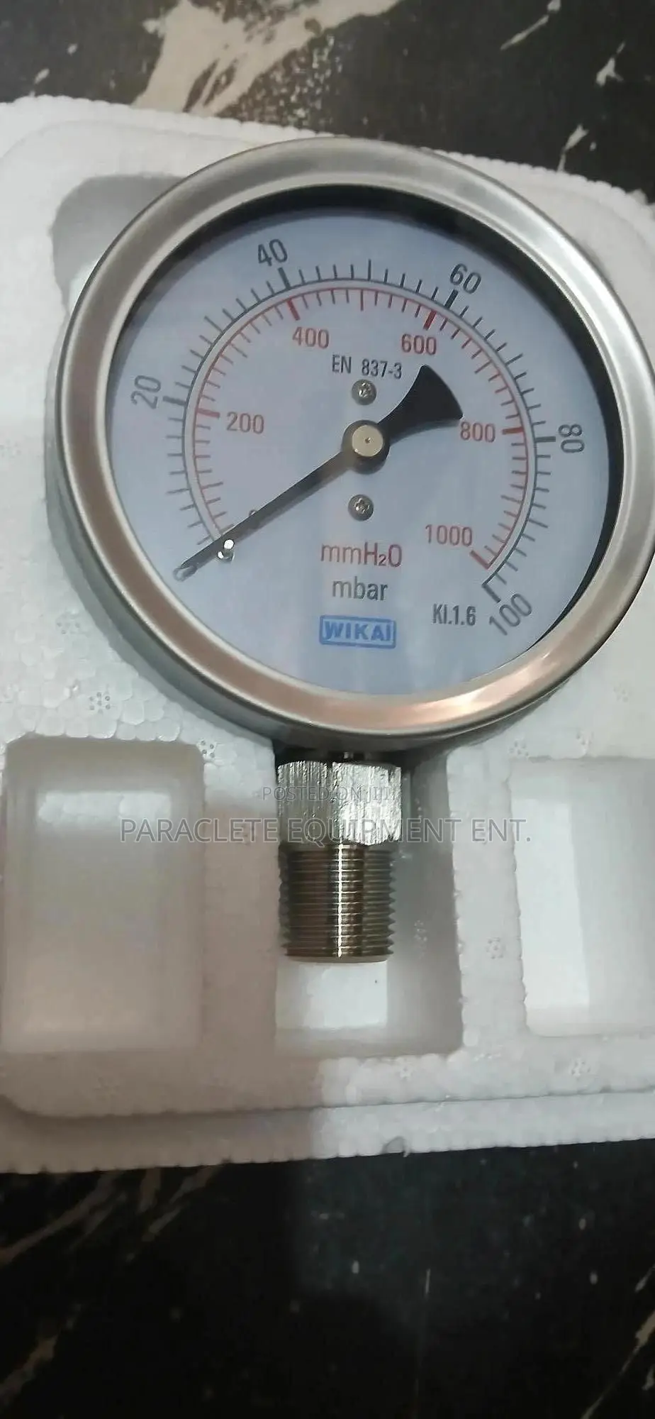 Millibar Pressure Gauge