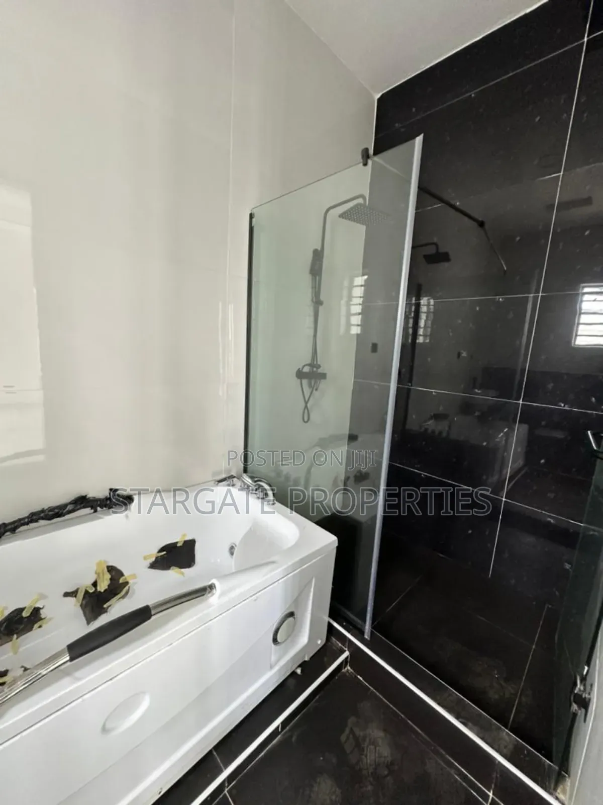 4bdrm Duplex in Ajah for sale