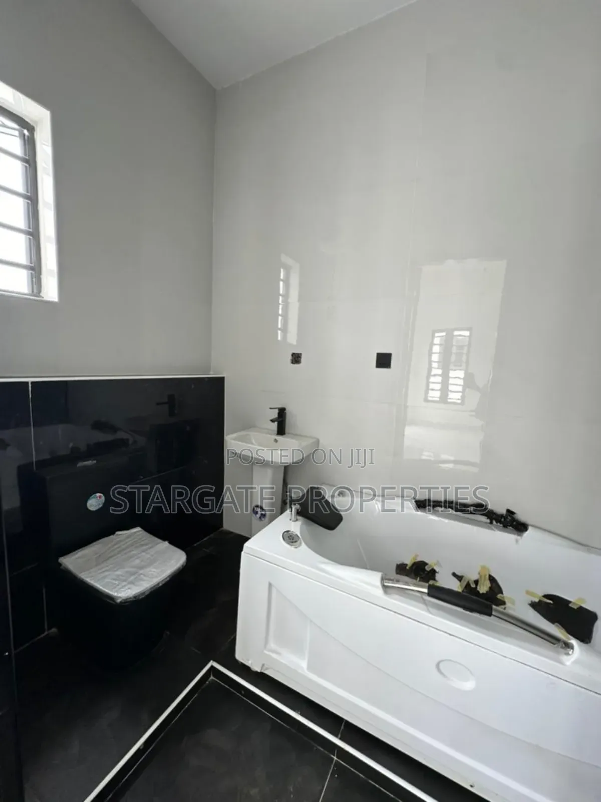 4bdrm Duplex in Ajah for sale