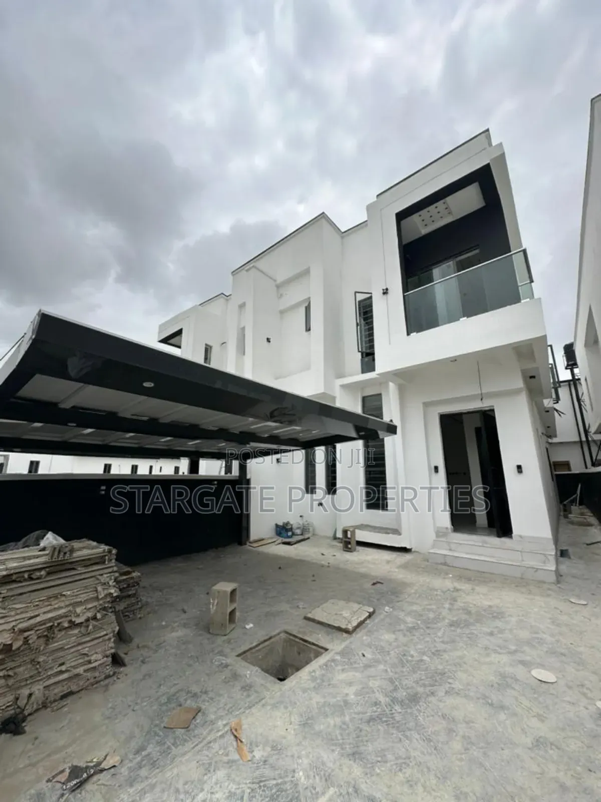 4bdrm Duplex in Ajah for sale