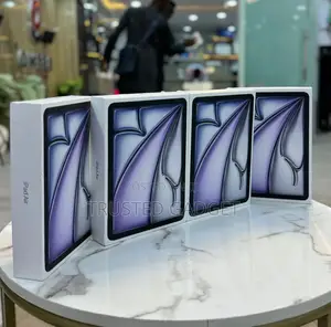 New Apple iPad Air 128 GB Black