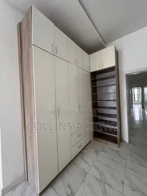 4bdrm Duplex in Chevron Service for rent