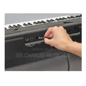 Yamaha PSR SX600 Keyboard