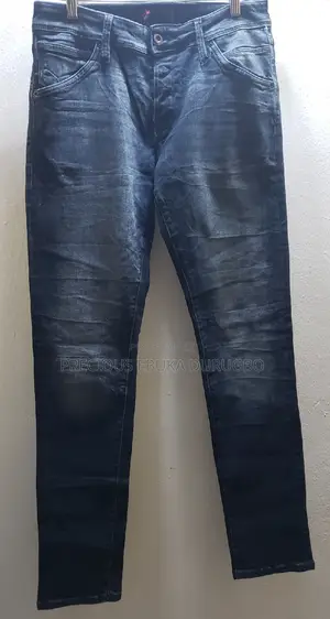 Photo - High Quality Men's Stock Jeans