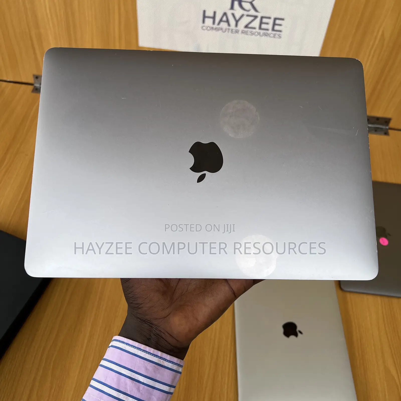 Laptop Apple MacBook Pro 2020 16GB Intel Core I7 SSD 512GB
