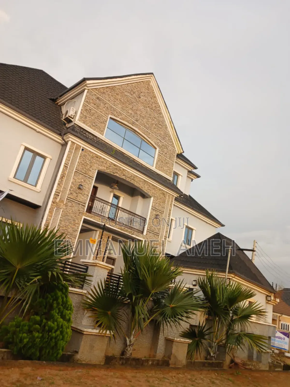 Furnished 9bdrm Duplex in Ushafa for sale