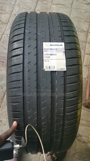 Mecheline 275/50/21