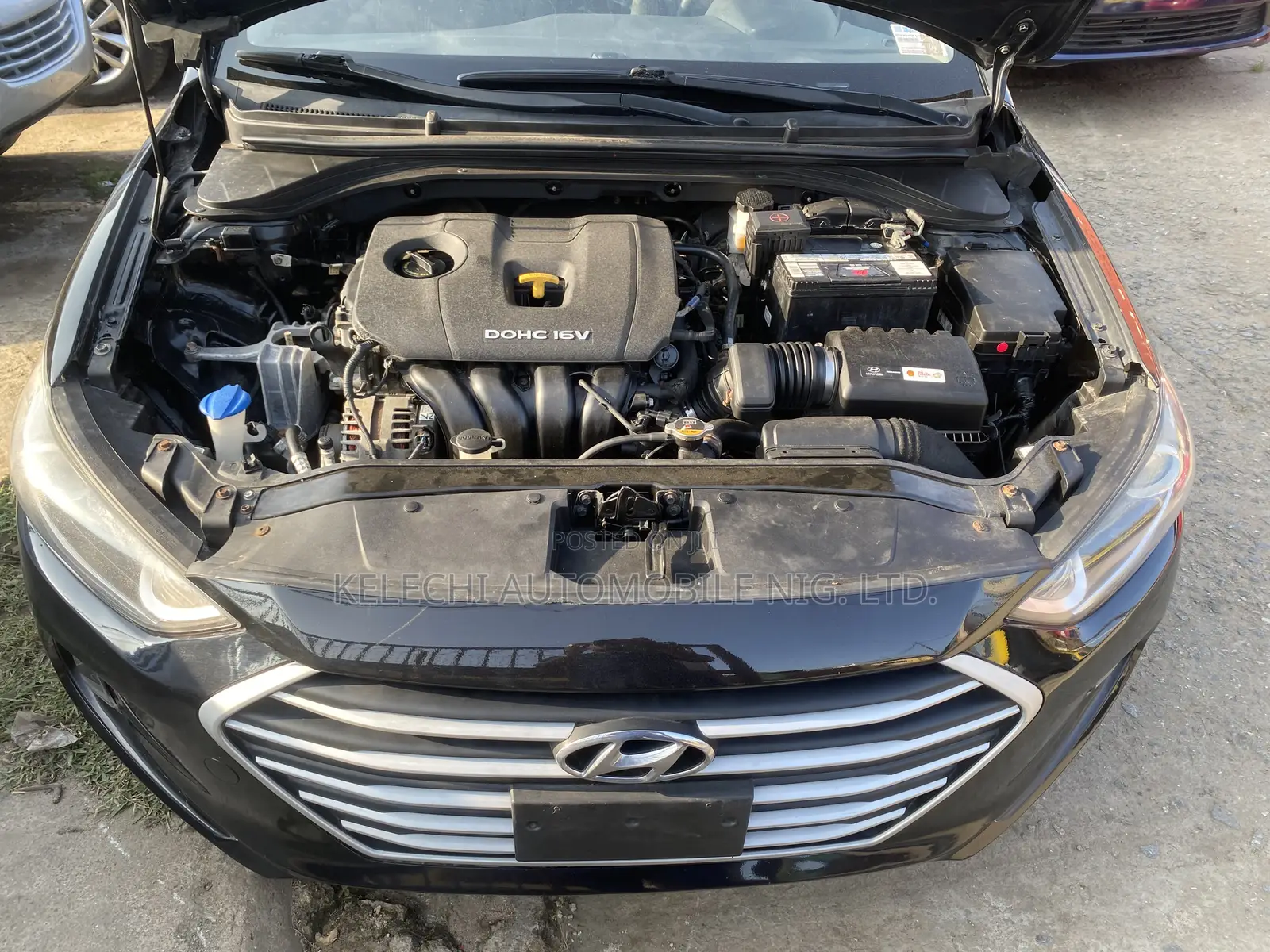 Hyundai Elantra Limited Sedan FWD (2.0L 4cyl 6A) 2017 Black