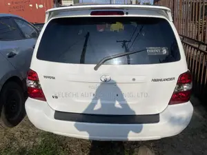 Photo - Toyota Highlander 2007 White