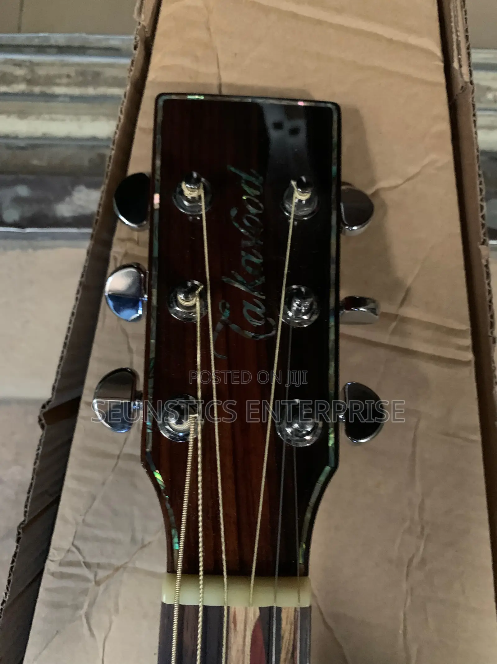 Quality Takawood TK800 CNA Acoustic Guitar
