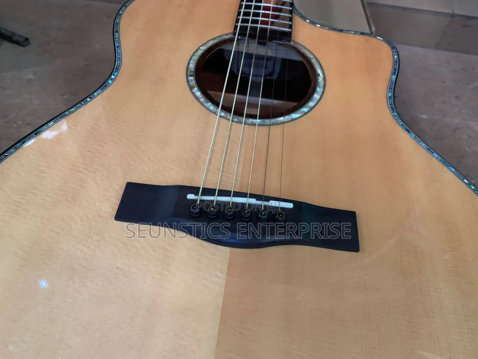 Quality Takawood TK800 CNA Acoustic Guitar