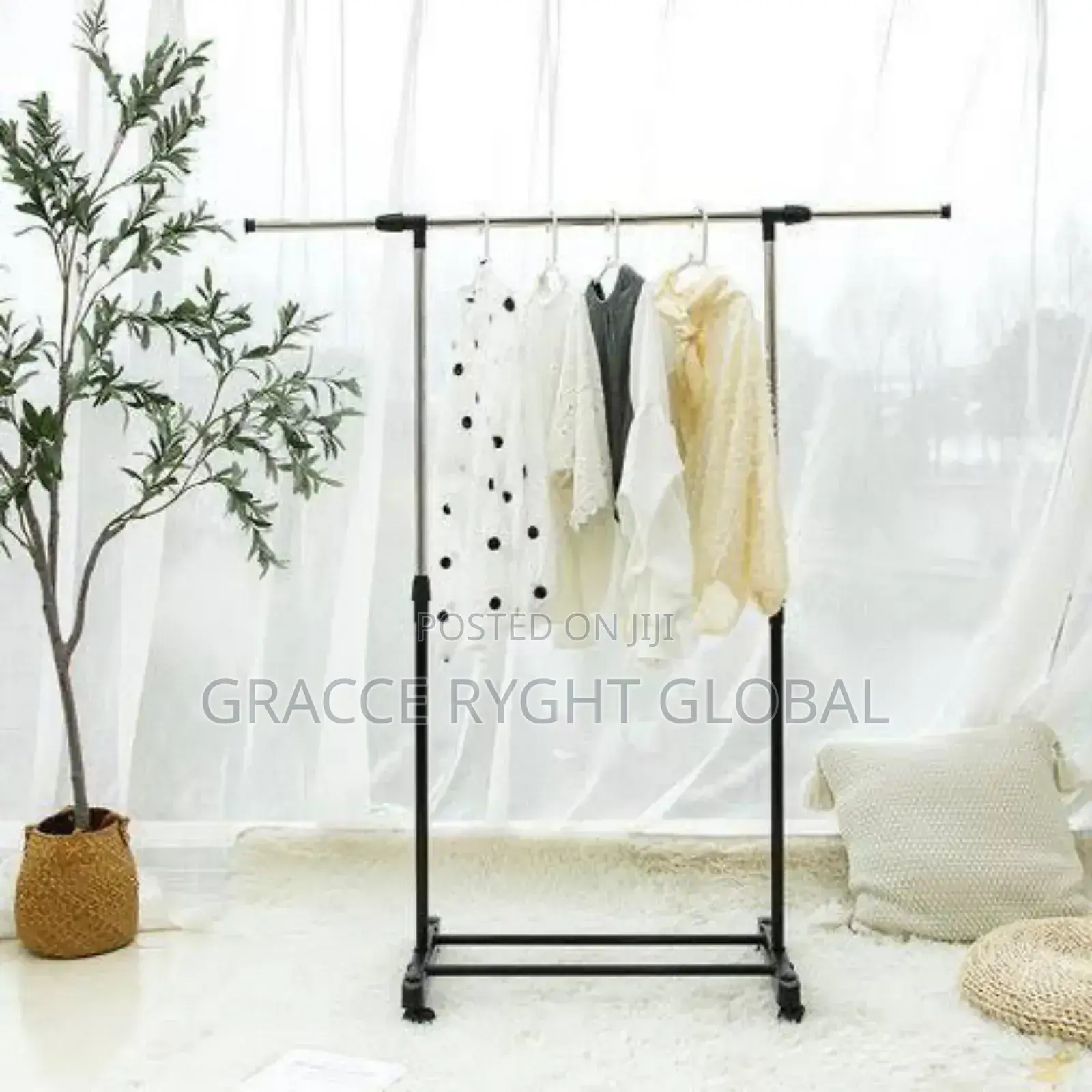 Single Pole Extendable Cloth Hanger