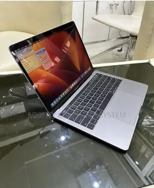 Laptop Apple MacBook Pro 2019 8GB Intel Core I5 SSD 256GB
