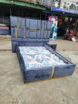 4.6by6 Bed Frame With a Standard Bed Side