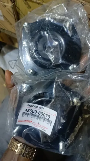 Front Shock Absorber Pads Landcruiser/Lx570