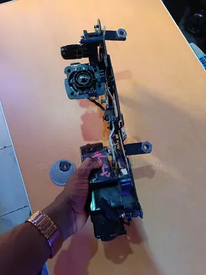 Rolls Royce Engine Lifting Mechanism