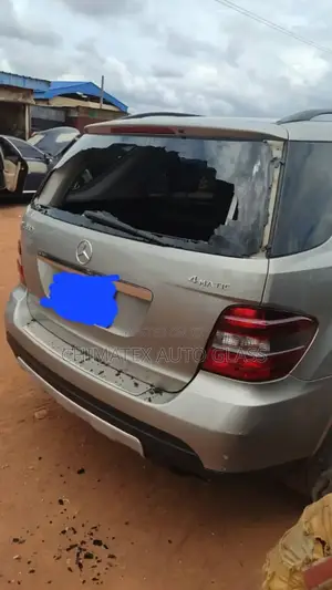 Mercedes Ml350 2010 Backwindscreen Glass Available