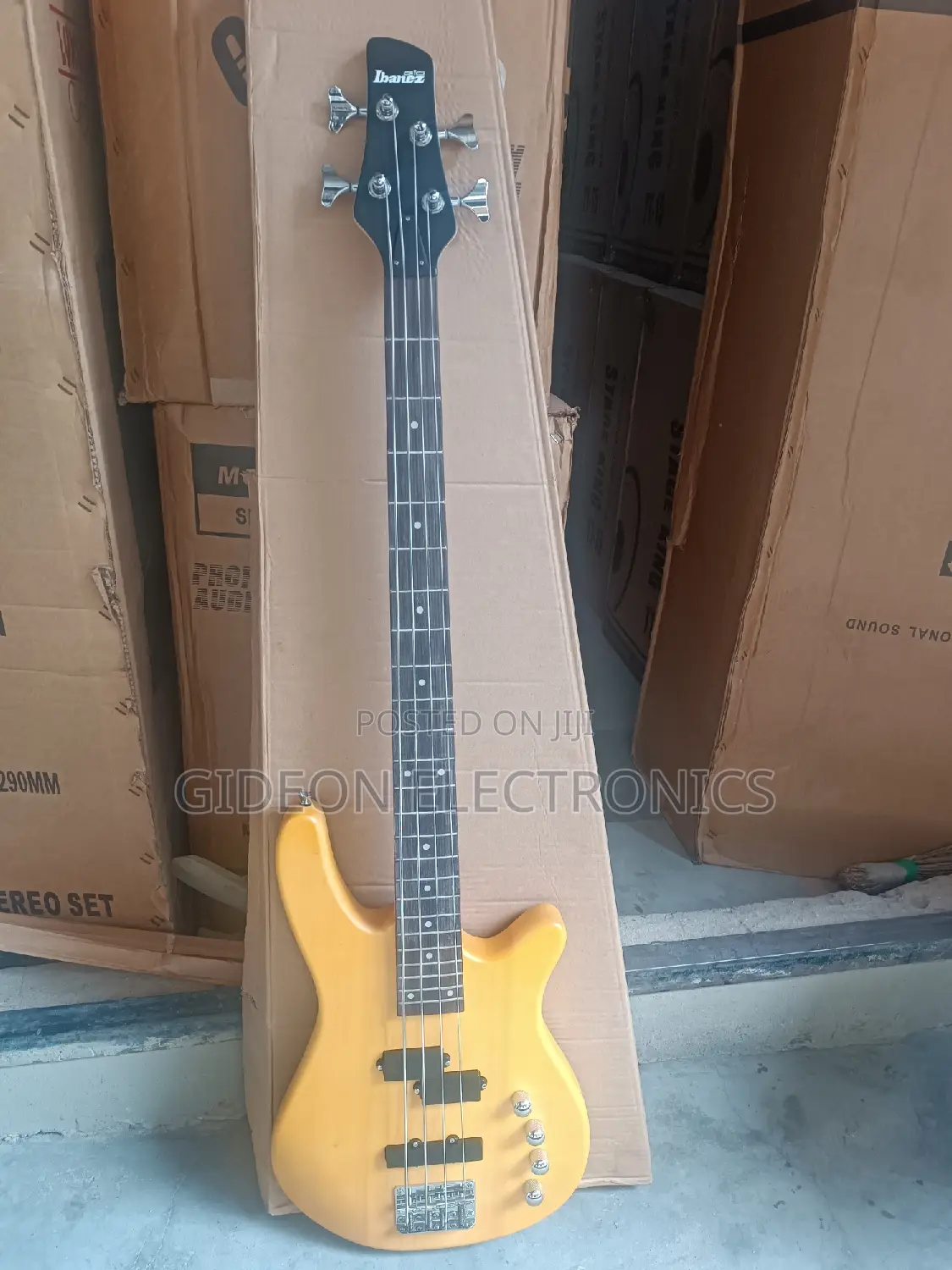 Ibanez 4strings Bass Guitar