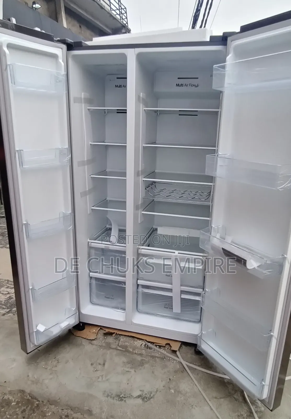 Hisense Side by Side Fridge With Digital Display(562 Liters)