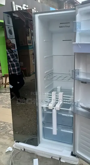 Hisense Black Mirror Side by Side Fridge + Water Dispenser