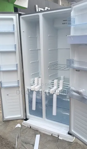 Hisense Black Mirror Side by Side Fridge + Water Dispenser