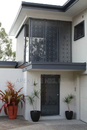 External Partition Using Laser Cut Design