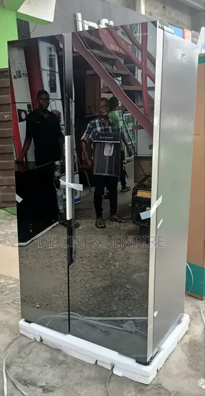 Hisense Black Mirror Side by Side Fridge + Water Dispenser