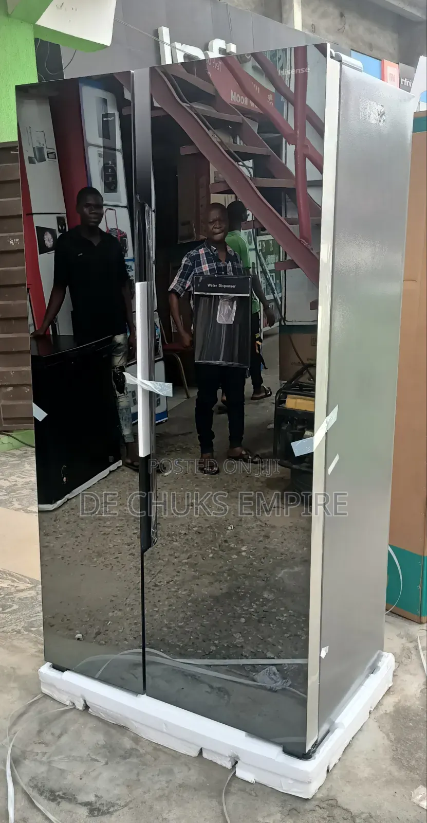 Hisense Black Mirror Side by Side Fridge + Water Dispenser