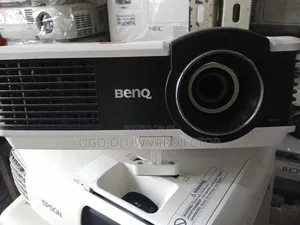 Bright and Sharp London Used Projector for Sale