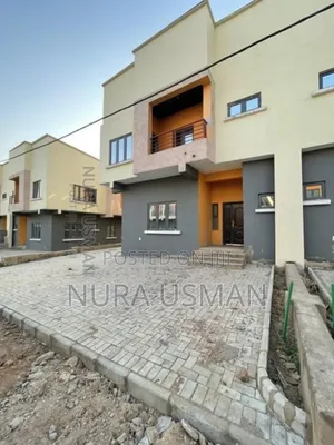 5bdrm Duplex in Paradise Life Camp 2, Gwarinpa for sale