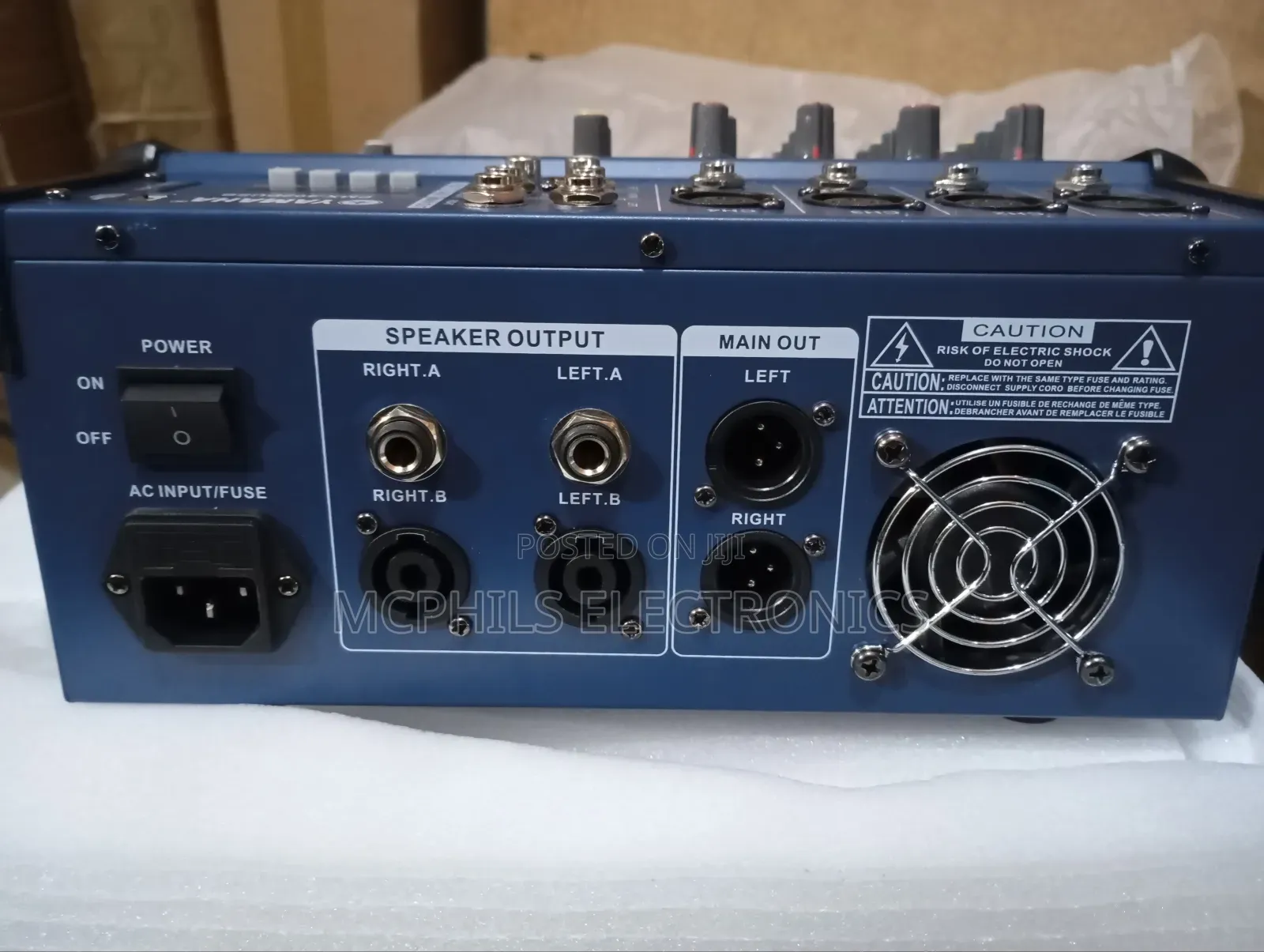 4-channels Powered Mixer Console