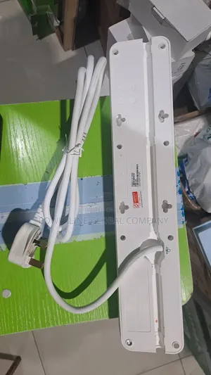 Apc 5 Way Extension Socket for Homes/ Offices/ Companies