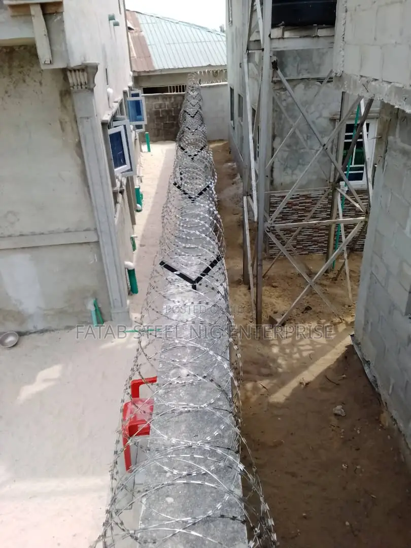 Hot Dipped Razor Fence Wire 304 Class Ant -Rust