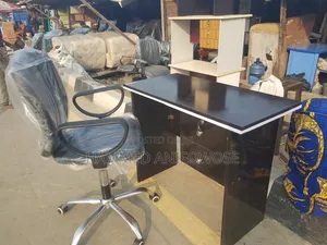 3feet Table an Chair