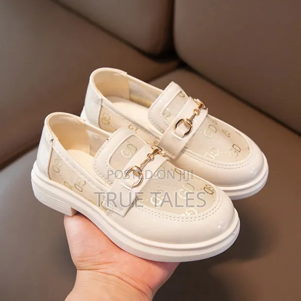 Unisex Boys And Girls Gucci Shoes Sizes 25 To 36 in Ikotun/Igando