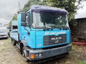 Man Tiga Half Bucket 8bolt