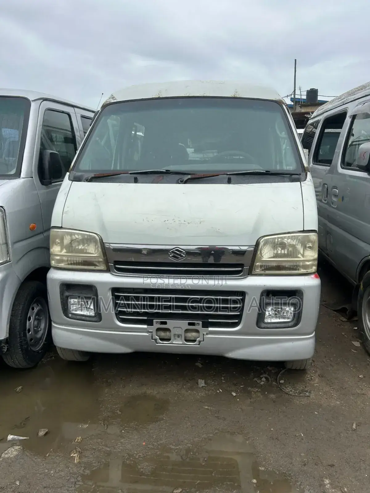 Suzuki APV Minibus 2010 White