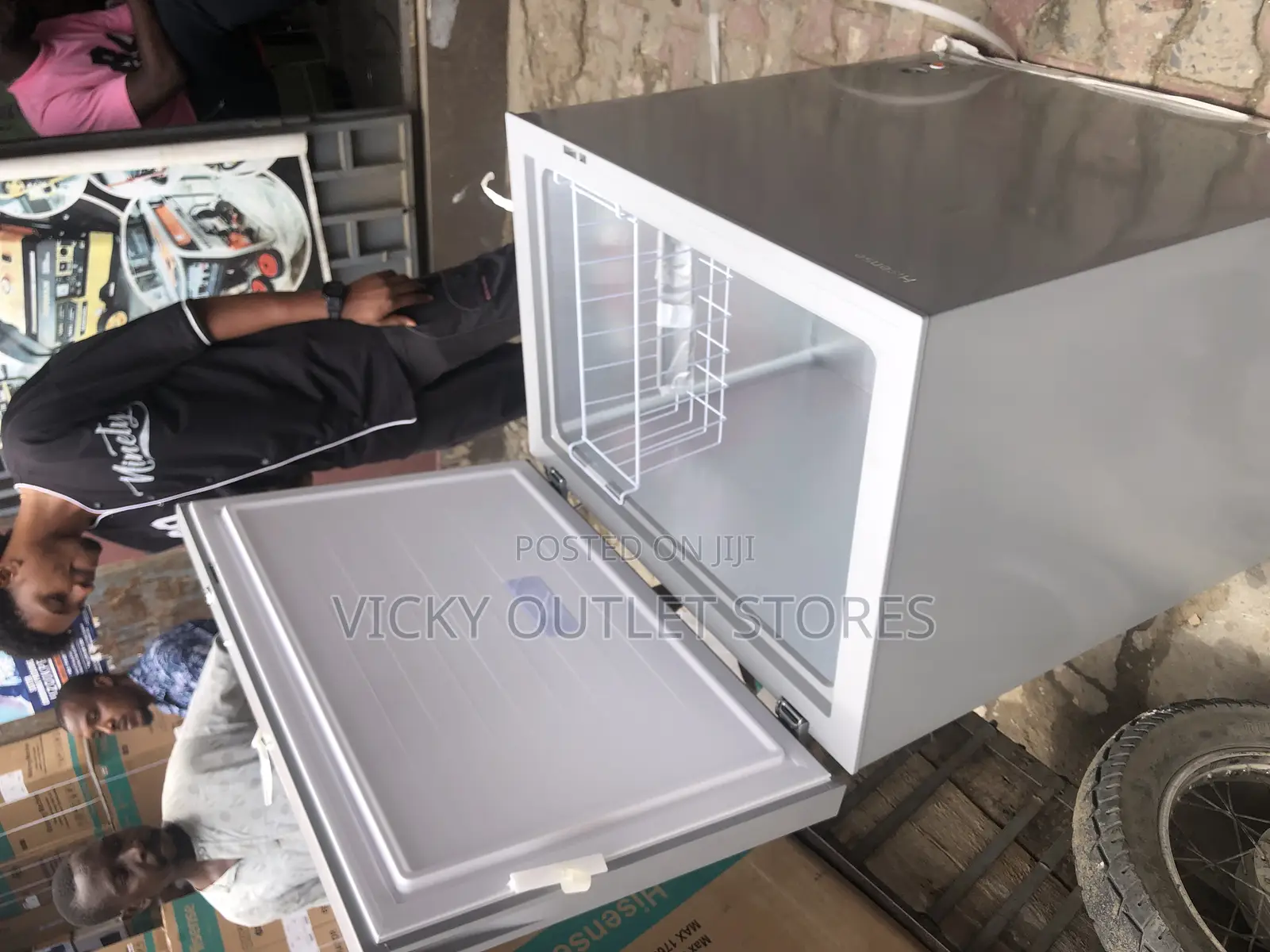 200liters Hisense Chest Freezer